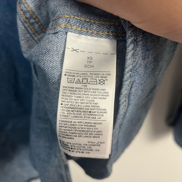 Banana republic THE PERFECT COTTON-HEMP SHIRT in medium wash size XS - Picture 3 of 7